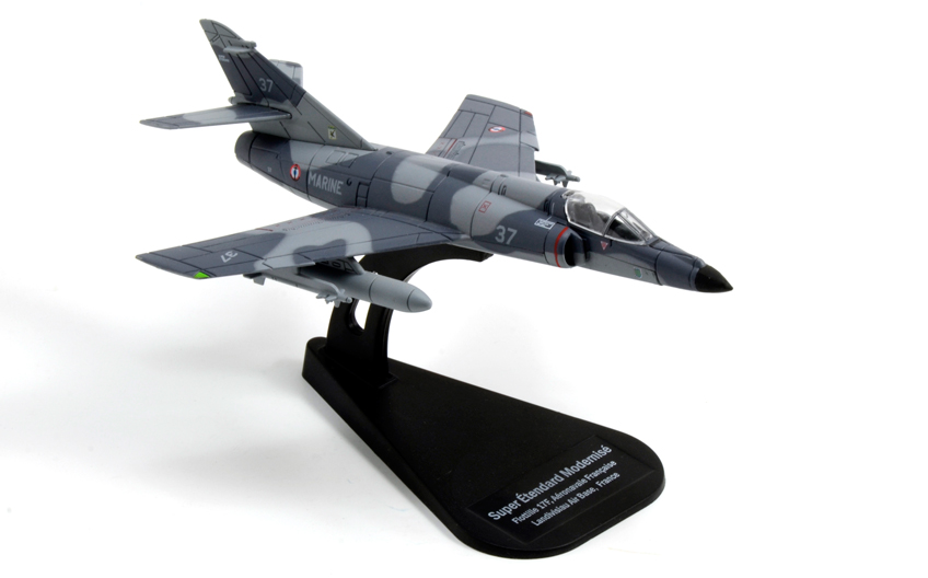 Italeri - Super Etendard Modernise - Die Cast Model Italeri - Super Etendard Modernise - Die Cast Model