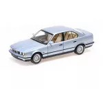 Minichamps 100024007 - BMW 535i (E34) - 1988 - LIGHT BLUE METALLIC