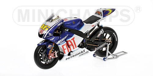 Minichamps - YAMAHA YZR-M1 - VALENTINO ROSS Minichamps - YAMAHA YZR-M1 - VALENTINO ROSS